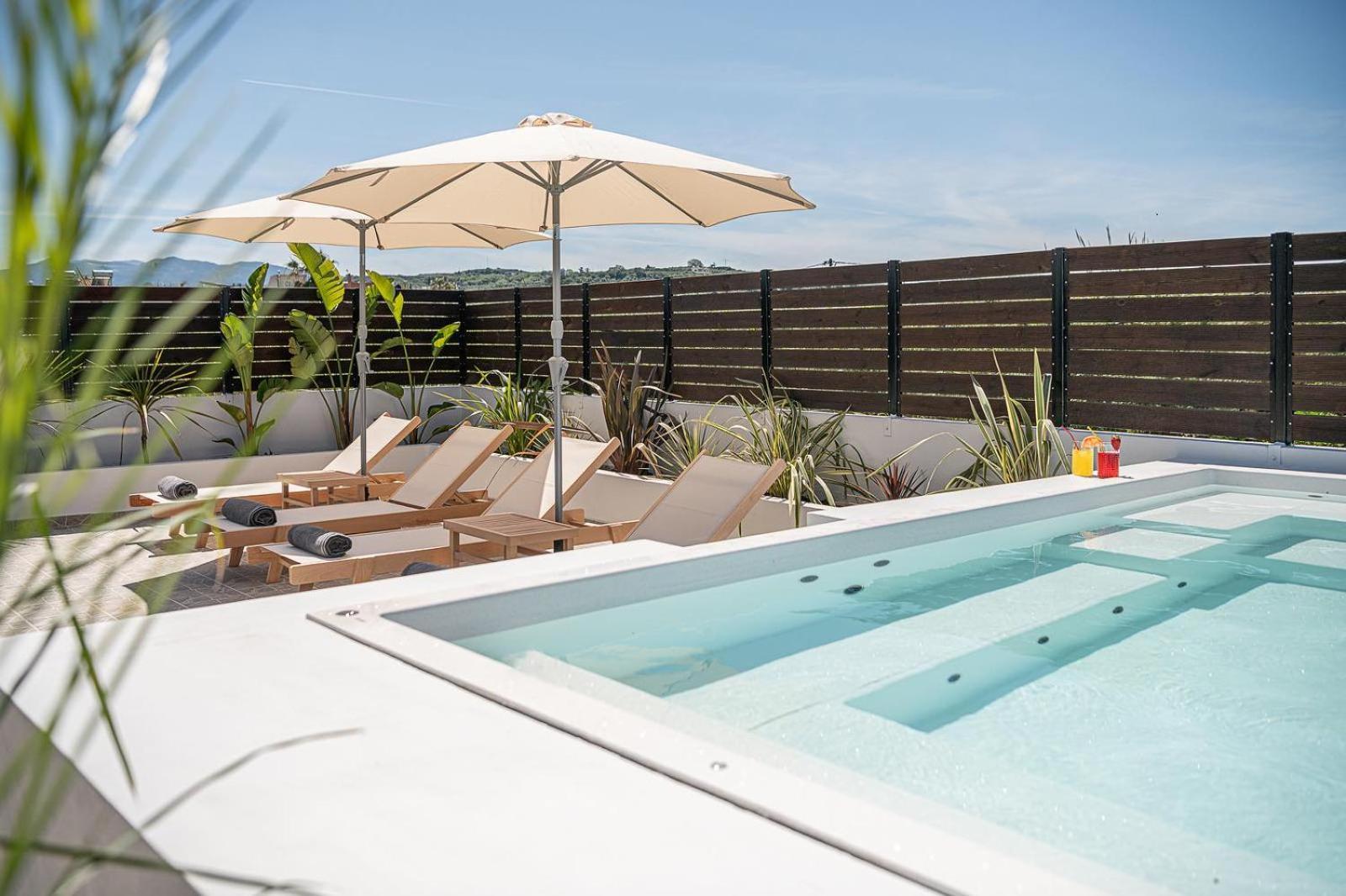 Sol Luxury Apartment - Close To The Beach With A Private Mini Pool Chania  Zewnętrze zdjęcie