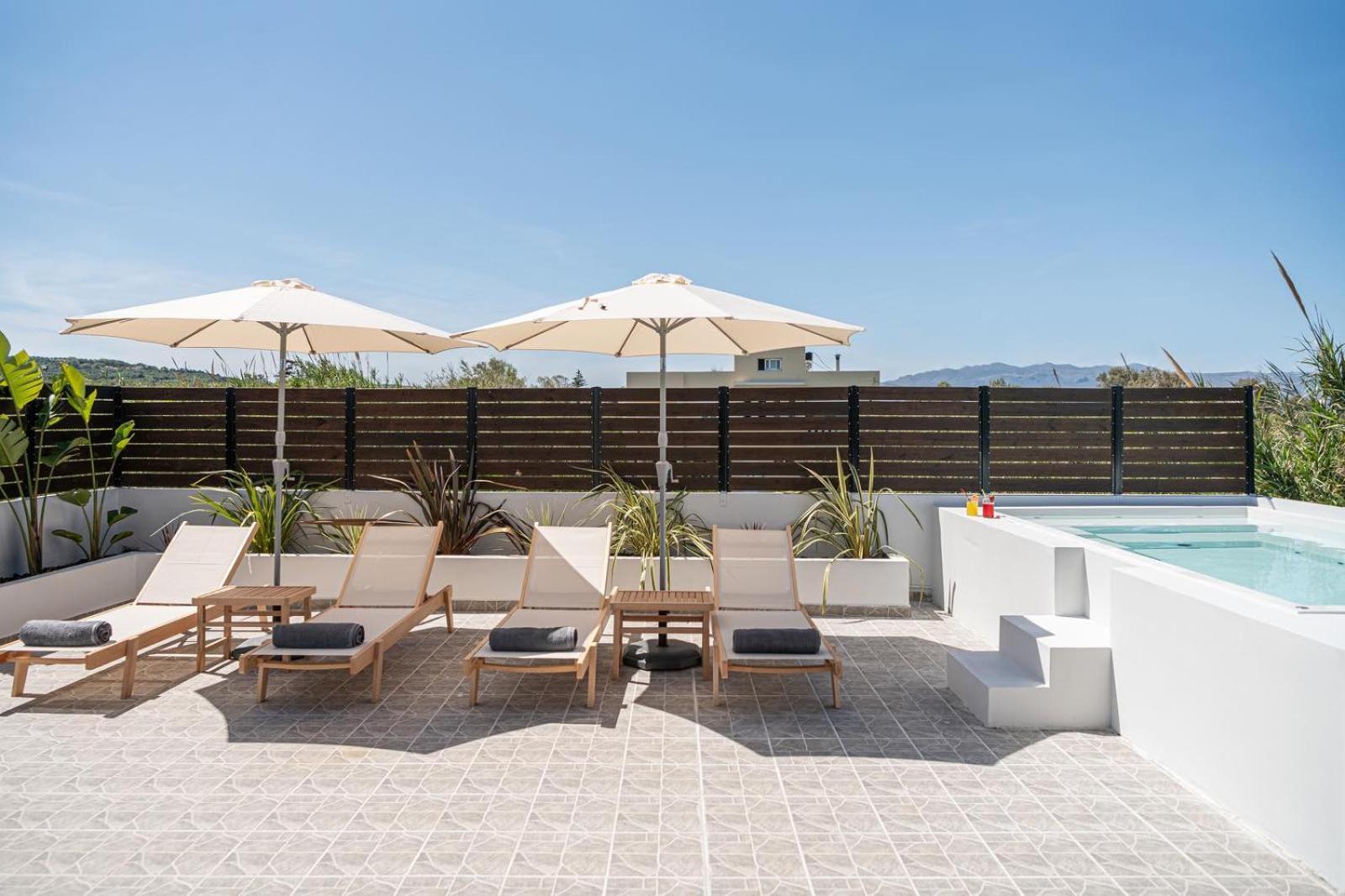 Sol Luxury Apartment - Close To The Beach With A Private Mini Pool Chania  Zewnętrze zdjęcie