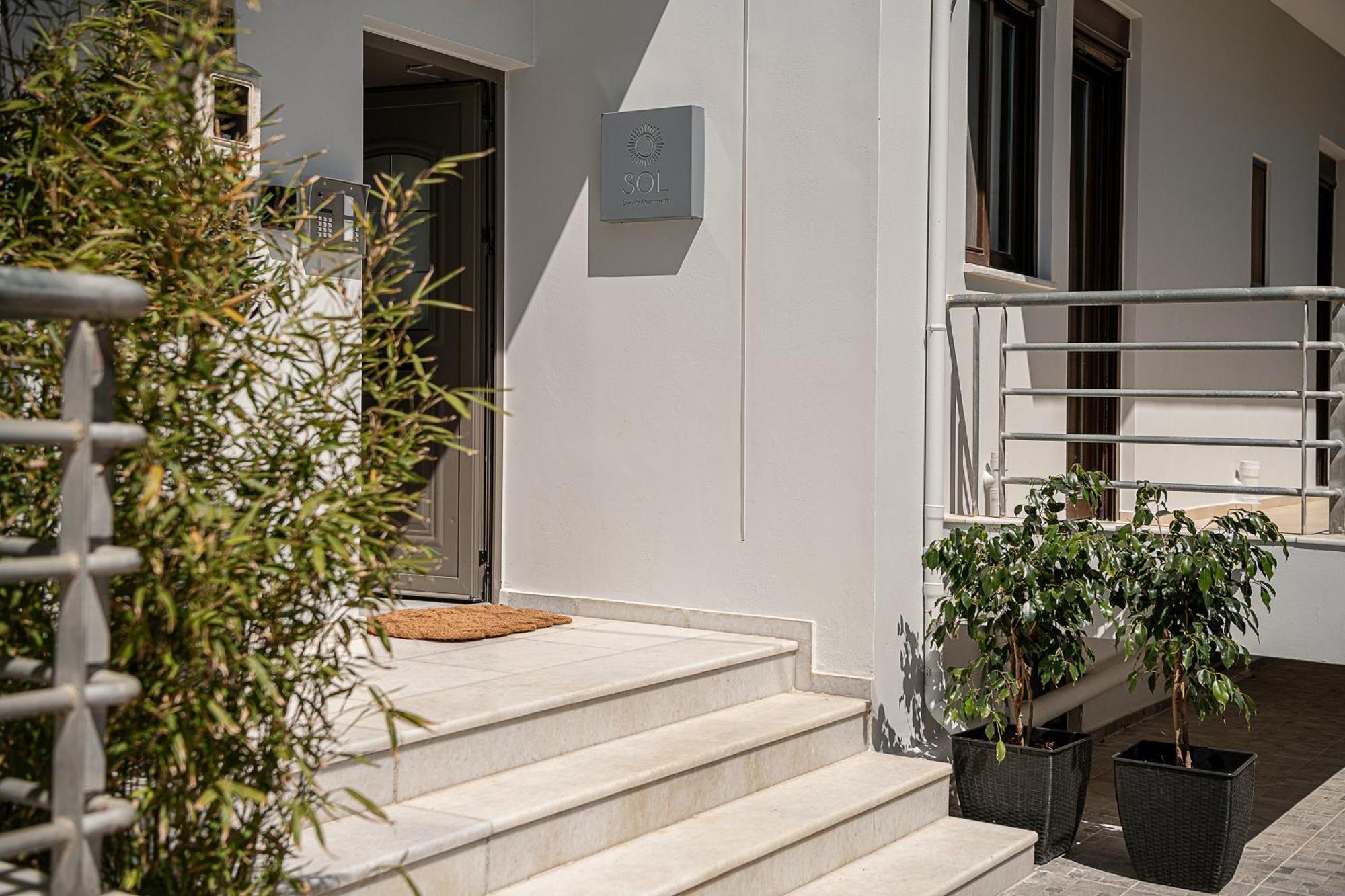 Sol Luxury Apartment - Close To The Beach With A Private Mini Pool Chania  Zewnętrze zdjęcie